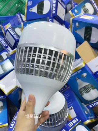 仓库厂房工厂车间都在用这款led铝豪大球泡灯,又亮又省电,还耐用,重点是现在有活动,非常的实惠#电灯泡