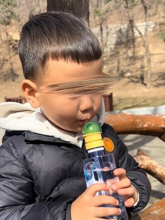 安可苏便携式儿童吸管转换头防呛喝水神器宝宝矿泉水饮料转接头
