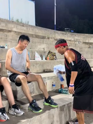 运动后喷一喷,快速降温,简直不要太方便#运动必备 #运动 #物理降温 #冰肌喷雾