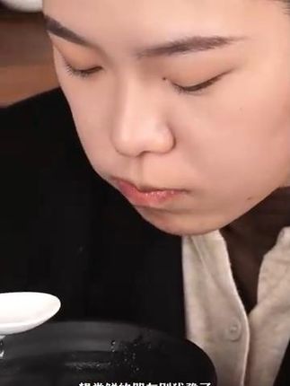 究竟肉燕和馄饨有什么不同呢,区别在于外皮不是面粉做的。#肉燕#馄饨 #云吞 #抄手 #扁食 #扁肉
