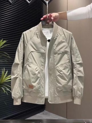 男士棒球服夹克春秋款时尚百搭休闲工装外套男装潮流帅气上衣男潮#男士棒球服 #春秋穿搭 #时尚百搭 #休闲工装 #潮流上衣