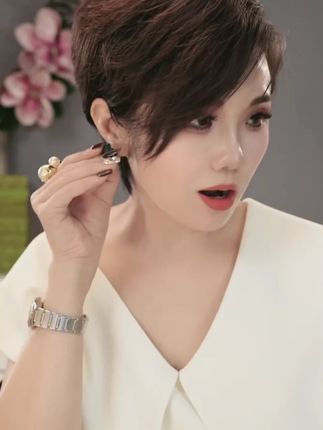 铜合金合成锆石耳饰 2025欧美轻奢新款高级感金色耳环女耳圈耳钉#热门 #热门音乐🔥 #热门短剧推荐