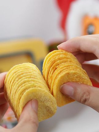 口水娃薯片品质是真不错~ #零食推荐 #追剧小零食 #薯片