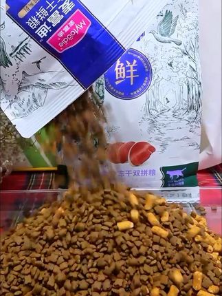 这谁拒绝的了啊,拍一发这么多 #麦富迪乳鸽鲜粮#新手养猫#厂家直发#猫粮推荐#全价