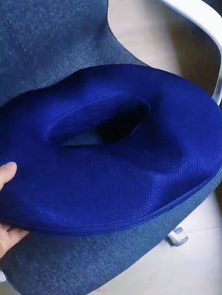 呵护臀部,保护尾椎,办公室久坐减压坐垫 #中空透气坐垫 #中空透气坐垫 #镂空坐垫