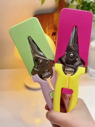 【一剪即断】不锈钢冰箱磁吸剪刀多功能厨房专用鸡骨剪宝宝辅食剪子#厨房剪刀 #不锈钢剪刀 #磁吸剪刀 #多功能剪刀 #宝宝辅食剪