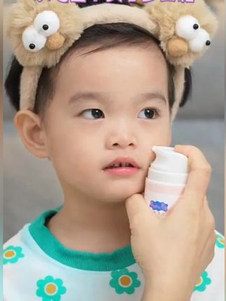小猪佩奇儿童面霜山茶油宝宝面霜秋冬季滋润保湿霜婴儿补水防皴霜#面霜 #面霜推荐 #儿童面霜 #保湿面霜 #滋润面霜
