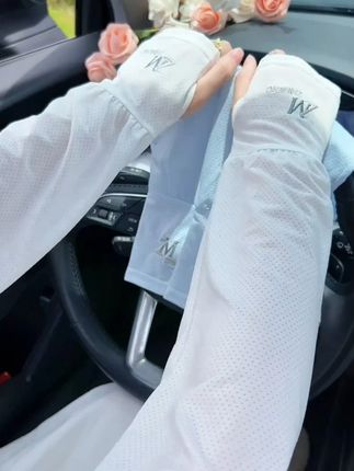 2025新款字母冰袖男女大码宽松夏季薄款透气冰丝防晒袖套户外骑行#冰袖 #冰袖推荐男士 #冰袖防晒 #冰袖穿戴
