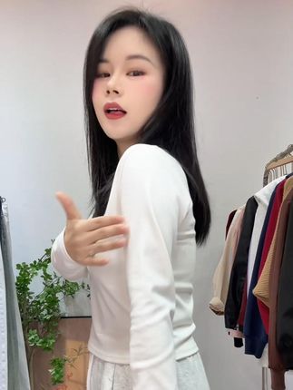 新款打底衫显瘦春秋长袖白色百搭修身圆领 #品质女装 #显瘦穿搭 #显瘦遮肉 #穿出高级感 #宽松有范