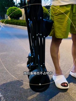 我花一百多买到的#露营车 全小区都问我要链接,真的嘎嘎能装,全车三秒折叠还超级丝滑,家里背上一个真的很方便#懒人必备#户外用品 #拿快递的正确方式 #遛娃神器 #我捡到宝了