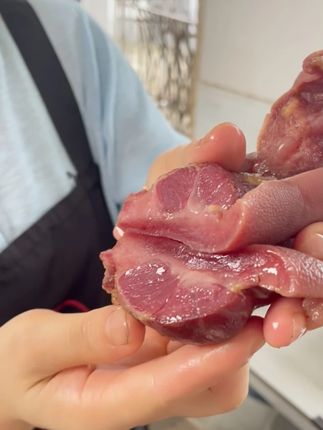 #家乡特色 #农村美食 #咸猪拱嘴 #风干猪拱嘴 #腊猪拱嘴