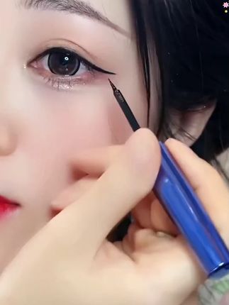 女人一定要有的眼线液,防水防汗,持久不晕染!#美妆分享 #新手化妆教程 #眼妆 #化妆 #野生眉