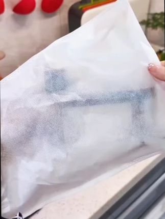 这款铝合金的吸盘六爪挂钩结实耐用,而且承重力也很强#免打孔挂钩 #吸盘挂钩 #吸盘 #厨房好物 #好物推荐🔥