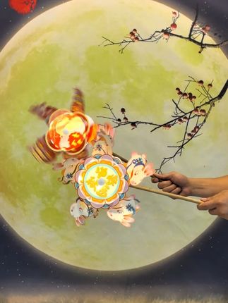 制作非常简单的中秋手工灯笼,没有小朋友会不喜欢 #中秋节手工灯笼 #亲子手工 #儿童创意手工 #中秋节灯笼