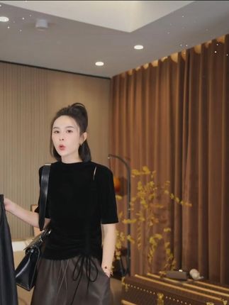 宽松百搭九分休闲皮裤