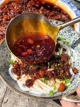 贵州特产美食下饭酱,拌饭酱,香辣爽脆 #贵州美食#无辣不欢#万能蘸料#辣椒酱