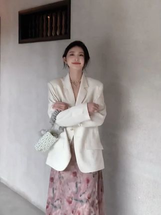 #张予曦毕雯珺真拍了红裙抱 #深情眼 #张予曦 #毕雯珺