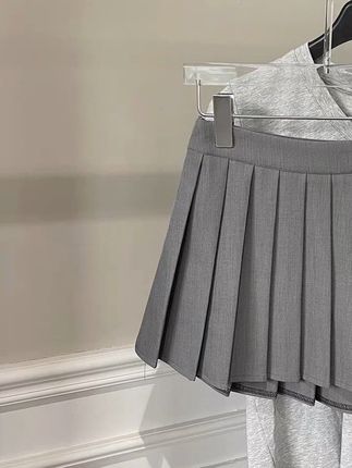 百褶裙短裙女夏季爆款2025新款百搭学院风高腰A字显瘦半身裙裤裙  #半身裙子#A字裙#高腰裙#显瘦穿搭#  气质穿搭     #百褶裙短裙女夏季爆款20#  半身裙子  #A字裙#  高腰裙