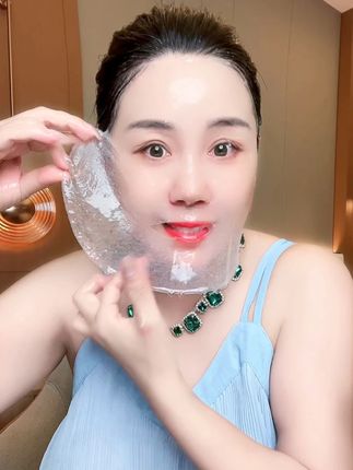 这次活动很给力哦,皮肤黄,缺水,暗沉的姐妹一定要试一下这个面膜!#一起敷面膜