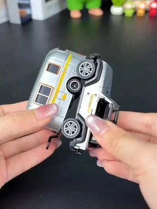 合金玩具车儿童城市皮卡房车合金汽车模型越野拖车宝宝玩具开门