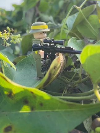 新款中国积木小人仔特种兵军事益智拼装玩具适合男孩盾牌武器 #大自然 #户外 #神奇动物在抖音 #山野自然