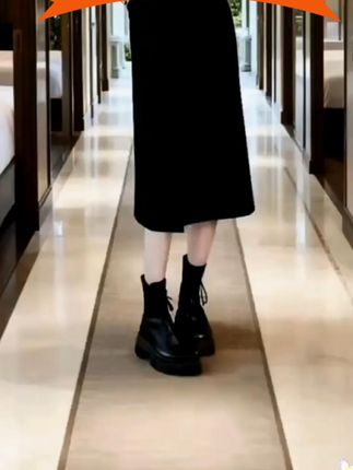春秋赫本风高知穿搭大方得体的小黑裙显瘦收腰长袖连衣裙子女长裙 #小黑裙穿搭 #显瘦收腰设计 #春秋赫本风长裙
