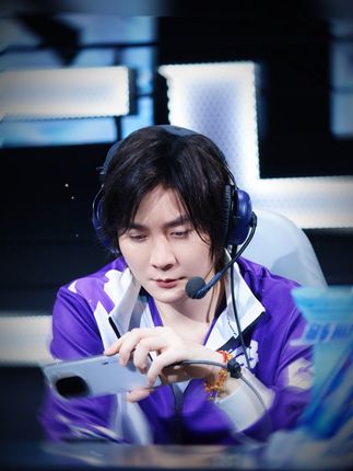 接下来有请我的双胞胎哥哥 #张大仙