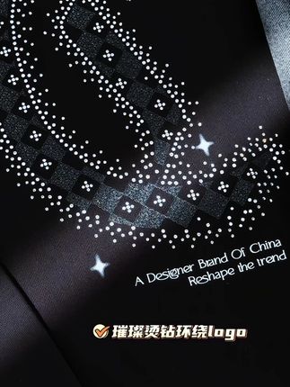双节大促!这件卫衣谁穿谁好看!喜欢赶紧来我直播间!#情侣穿搭 #卫衣 #服饰种草官 #巴恩风 #vibe氛围