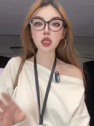巨好看的一套通勤套装!奶里奶气的颜色~收腰显瘦显高显腿长! #龙牙童服饰 #龙牙童 #套装 #显瘦穿搭 #显瘦显高显腿长
