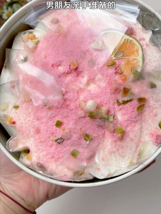 入秋就应该吃甜甜的铁罐蛋糕,满满的幸福感~ #甜品美食 #秋天小蛋糕 #罐罐蛋糕 #铁罐蛋糕