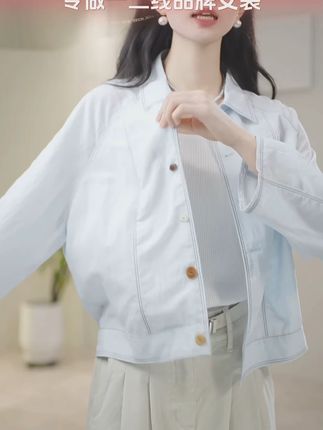 2025秋季新款翻领彩扣明线衬衫外套 #早秋外套推荐#谁穿谁好看系列#减龄穿搭