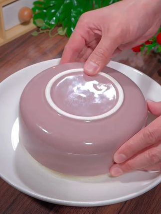大人小孩都爱吃的桂花山药糕来了 中秋节必吃的一道菜,一定是这个#山药糕 亲朋团聚,客人来访,一定要试试它,软糯香甜,清甜不腻,大人小孩都喜欢,做法也太简单了。#桂花酱 #桂花山药 #中秋节 #山药