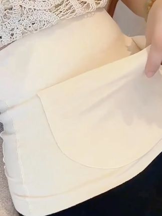 拯救姨妈期的神器来啦!! 腰和肚子怕凉的姐妹你一定要试试这个暖宫护腰带,每个月那几天,肚子总是凉凉的搭配暖宝宝、走路也不用担心掉下来了,简直是太舒服了,穿脱衣服不影响,女生必囤#姨妈期必备 #暖宝宝 #护腰带 #好物推荐