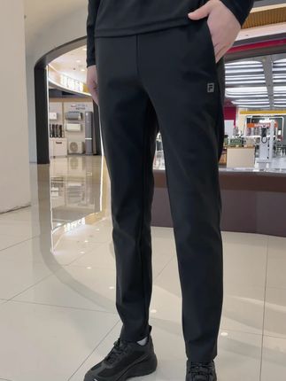 斐乐秋冬加厚直筒长裤,版型干净简约 #我的双11必买清单#来抖音商城双11领超级补贴#来双11解锁秋冬本命穿搭#第一批双11课代表来了#显高显瘦显腿长