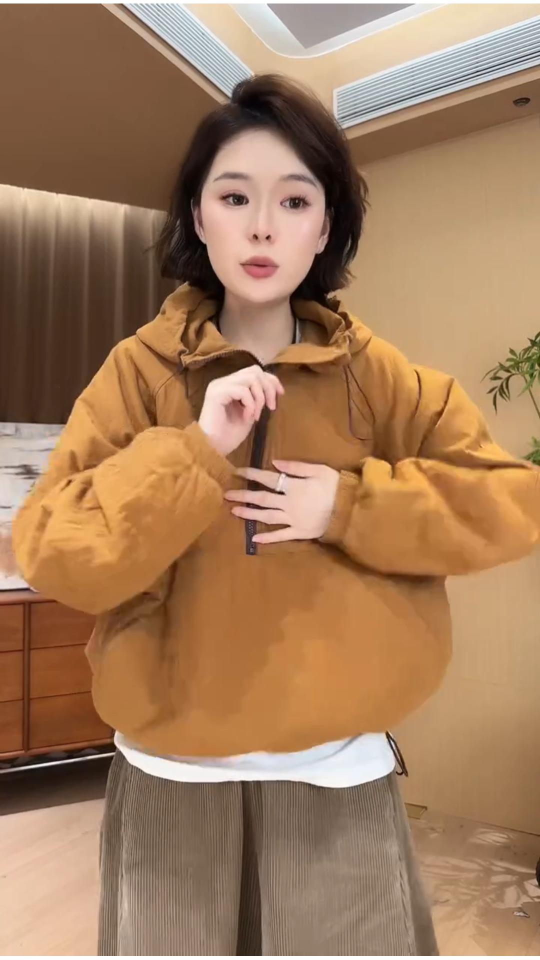 欧尼私服2025秋季新款复古宽松潮流休闲。#秋季穿搭 #复古 #休闲 #外套 #高级感穿搭