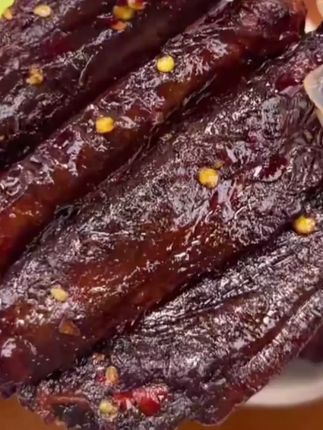馋馋君 短保58天 鸭翅中麻辣追剧网红小零食卤味熟食解馋小吃 #追剧必备零食 #太好吃了 #追剧小零食 #馋馋君碳烤鸭翅中 #好吃到停不下来