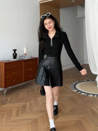 拼接皮裙,连衣裙,连在一起的哦! #显瘦穿搭 #连衣裙 #女人味 #时髦精 #轻熟