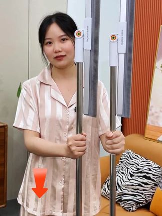 #魔术扫把 #好物推荐🔥 #清洁神器 #生活好帮手 新升级的四代魔术扫把,刮水扫地更干净