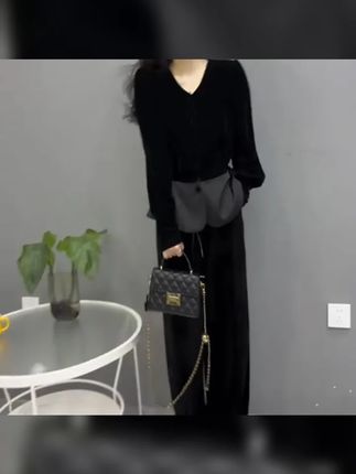 秋冬新款法式丝绒套装显瘦气质长袖洋气时尚百搭黑色休闲两件套女 #欢迎新老客户的光临 #谁穿谁好看 #时尚潮流穿搭 #女装 #气质长袖两件套