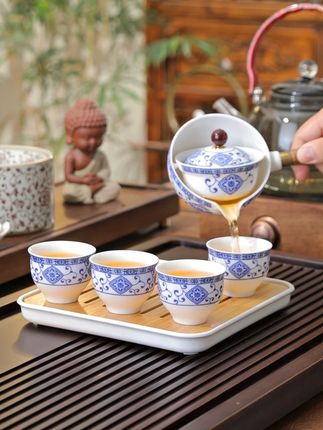 真正适合你的人,不是爱而不得的那个人... #茶器之美 #器物之美 #茶具 #召唤茶友 #逍遥壶