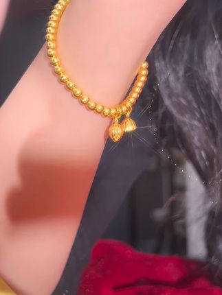 有一说一这个款式真心不错呢 #足金999 #黄金 #首饰分享 #两世欢手串