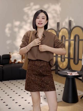 2025秋季时髦感豹纹中长款半身裙质感麂皮绒小众百搭显瘦半裙 #豹纹中长裙 #半身裙 #显瘦半裙 #百搭半裙 #皮绒半裙