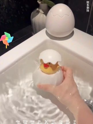 可爱萌趣的恐龙蛋洗澡玩具,既是花洒又能喷水,太有意思啦!孩子很喜欢~#洗澡玩具 #恐龙蛋花洒 #爱洗澡的小宝宝