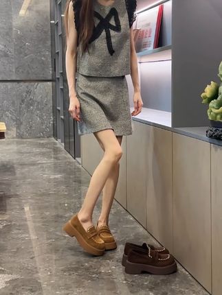 秋季穿搭必备单品,乐福鞋真的要人手一双#好穿又好搭#鞋子推荐#乐福鞋#女鞋#一脚蹬
