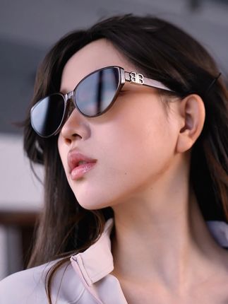 怕晒黑伤眼?这款防紫外线墨镜,日常通勤超适配!#怕晒黑伤眼? #太阳镜 #高级感 #墨镜 #防紫外线