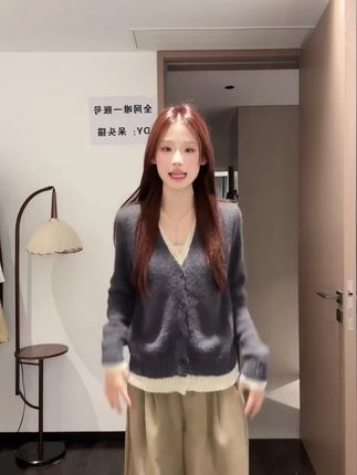 假两件V领毛衣外套2025秋季新款小众软糯设计套头针织 #高级感穿搭#气质穿搭#显瘦穿搭#超好看超划算#谁穿谁漂亮