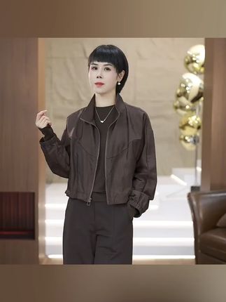 渲渲推荐 XR 8 18秋季气质休闲时尚短外套 #视频同款 #短外套 #女装