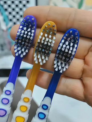 三笑美洁【波浪硬毛】牙刷高端成人牙刷波浪硬毛独立包装家用清洁#成人牙刷 #三笑美洁牙刷 #波浪硬毛牙刷 #独立包装牙刷 #家用清洁牙刷