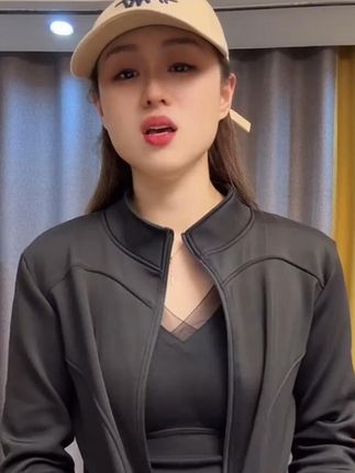 秋冬季加绒加厚修身款瑜伽外套女运动休闲#面料舒适透气 #显瘦遮肉 #胖瘦都能穿 #品质女装 #宽松遮肚