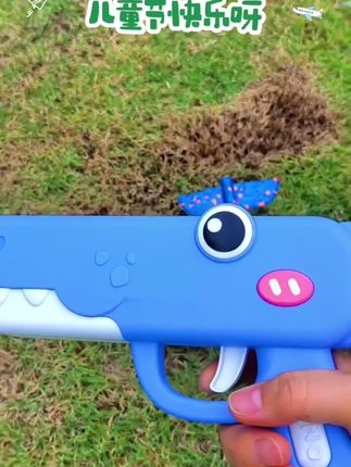 呆萌恐龙泡沫飞机枪户外耐摔玩具手抛滑翔男孩女孩儿童弹射玩具枪#儿童玩具 #飞机 #户外玩具 #哄娃神器 #亲子互动